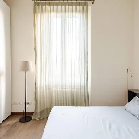 Apartment Splendido Trilocale Di Design Milan